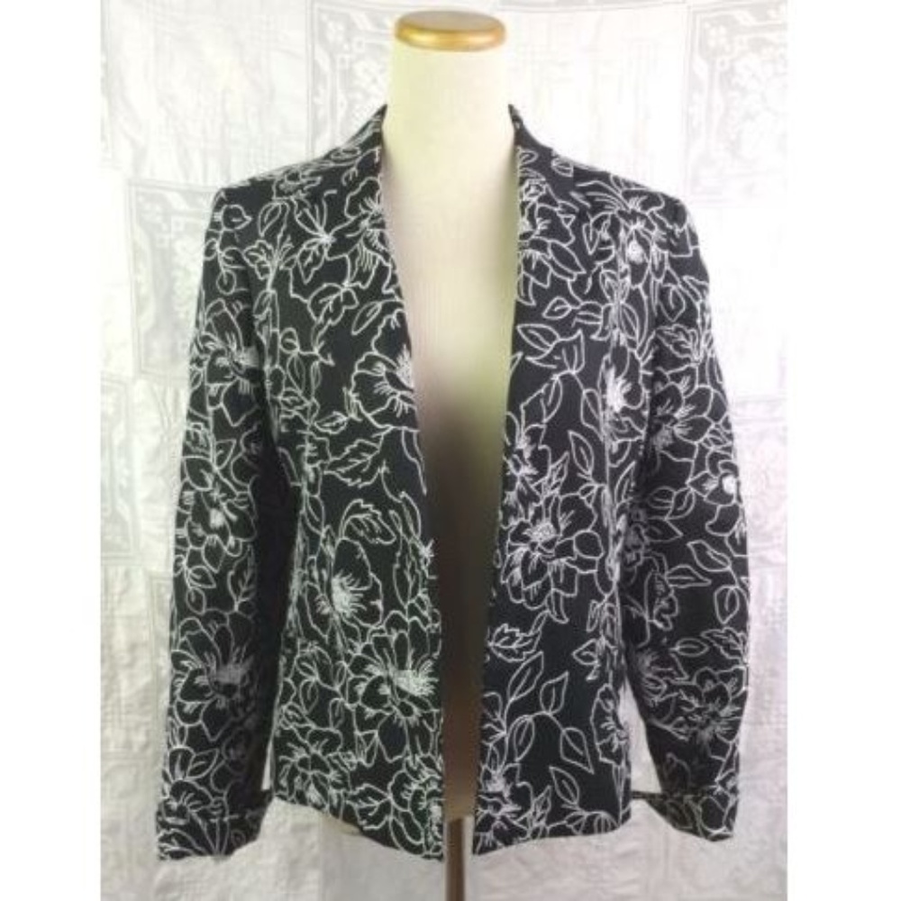 Embroidered Floral 100% Linen Fitted Crop Jacket